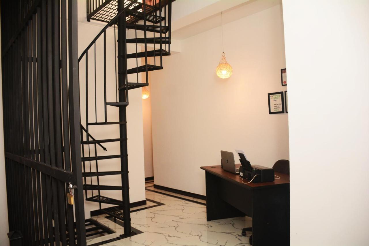 Ayubowan Homestay 카투나야크 외부 사진