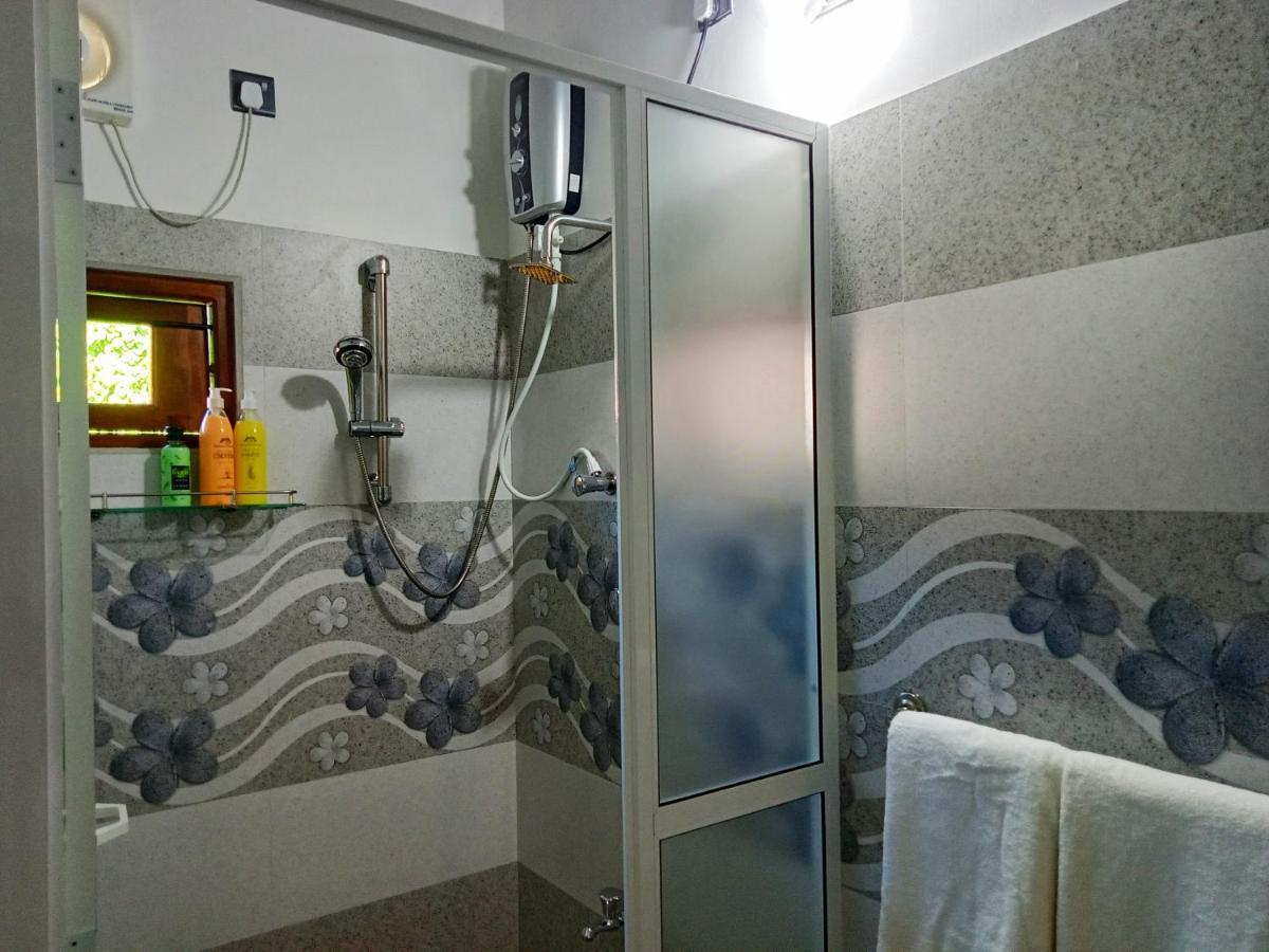 Ayubowan Homestay 카투나야크 외부 사진